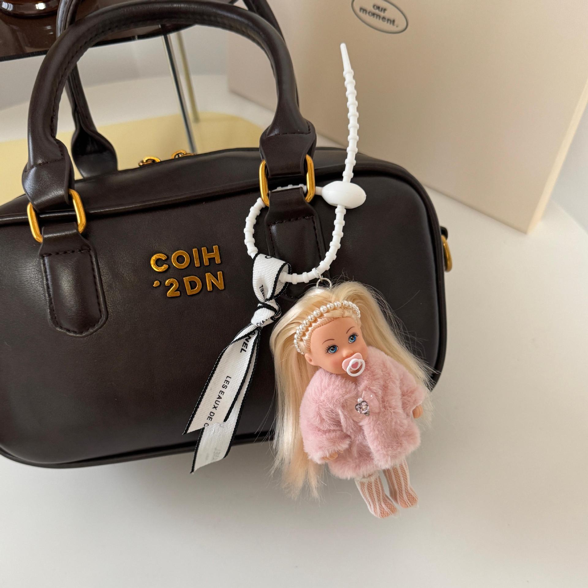 昭和人形バッグストラップ古着かわいいドーパミン少女ピュアハンドバッグキーホルダー小众okayy