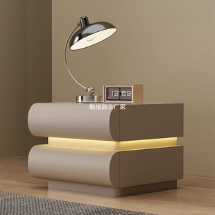 Minimalist Solid Wood Bedside Table Leather Design Smart Sensor Light Enhances the Modern Cream White Italian Bedroom Texture