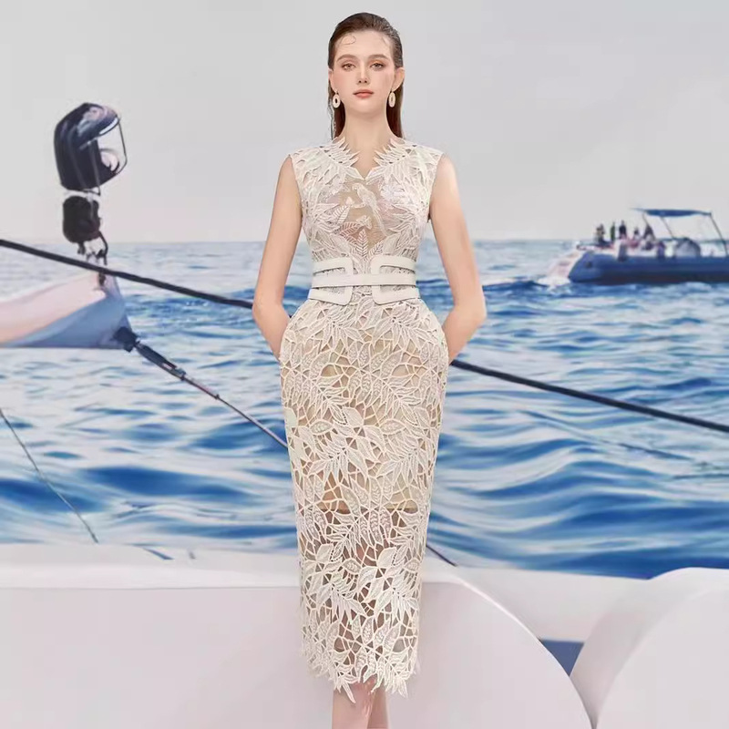 High-end Light Luxury Crochet Hollow Belt Dress Long Dress Vietnam New Elegant Tight Waist dress 68018