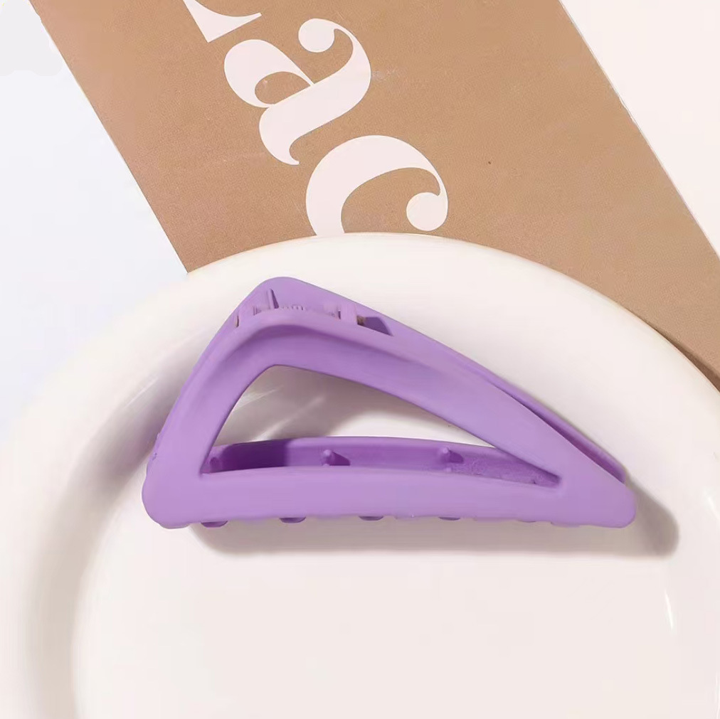 Aitong Corea del Sur accesorios para el cabello ins simple triángulo horquilla temperamento helado pinza Cabeza trasera updo tiburón pata