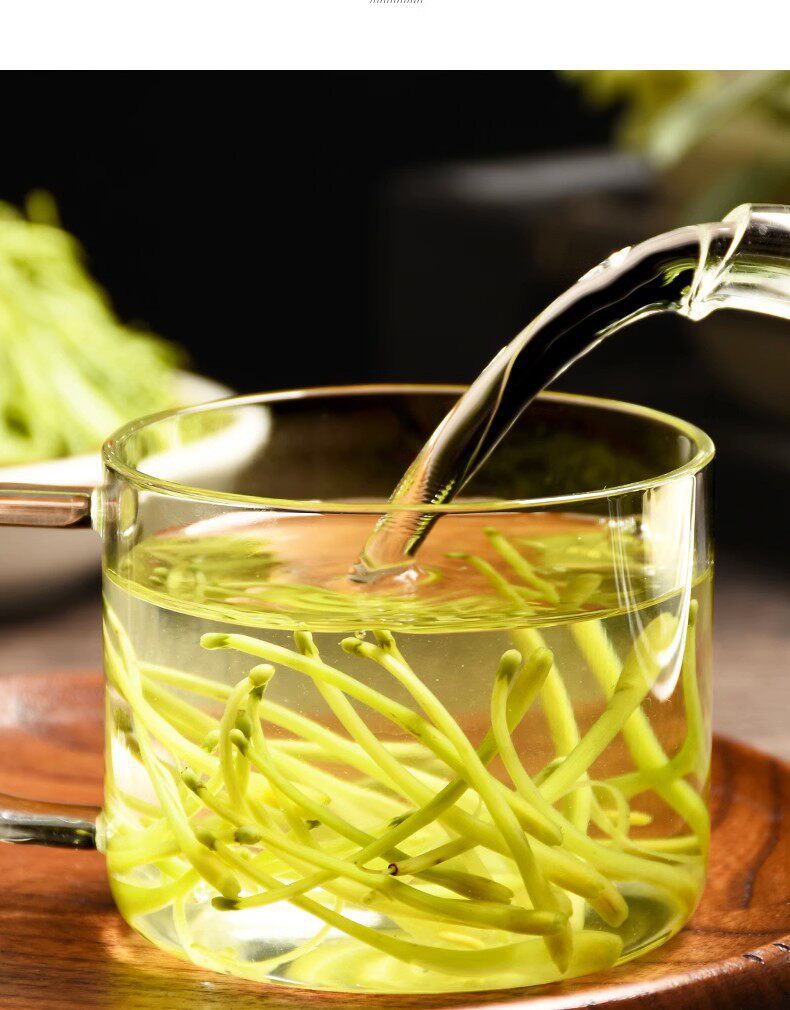 Dried Honeysuckle Flower Jin Yin Hua Loose Herbal Tea 500g Sulfur-Free Wild-Grade Bulk in use