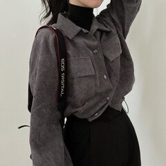 韓国のchicの新型レトロでシンプルな襟の短いタイプのひもの長袖のシャツの上着のコーデュロイのゆるいコートの女性