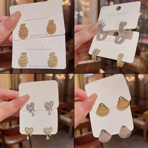 S925 Silver Needle French Style Pearl Earrings for Women - High-end, Heart-shaped Flower Earrings, Fashionable and Versatile Women's Earrings for Influencers