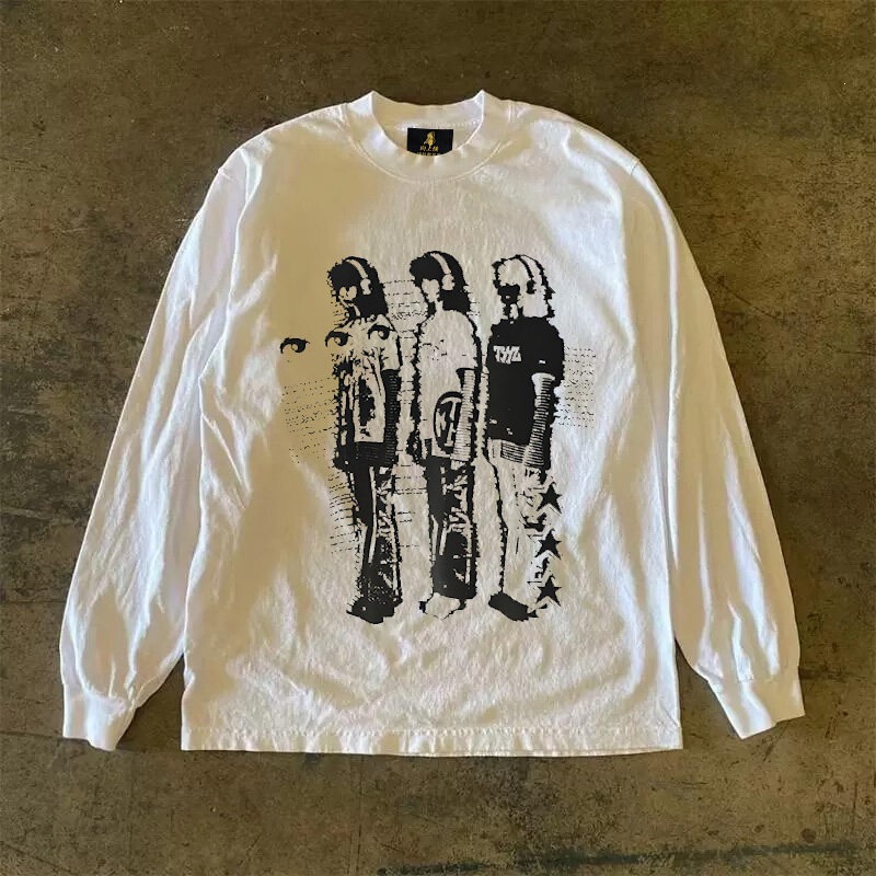 Make money for charity, three-needle 310 pure cotton double yarn! Upward Hero American-style couple's long-sleeve T-shirt for women and men Make money for charity, three-needle 310 pure cotton double yarn! Upward Hero American-style couple's long-sleeve T-shirt for women and men