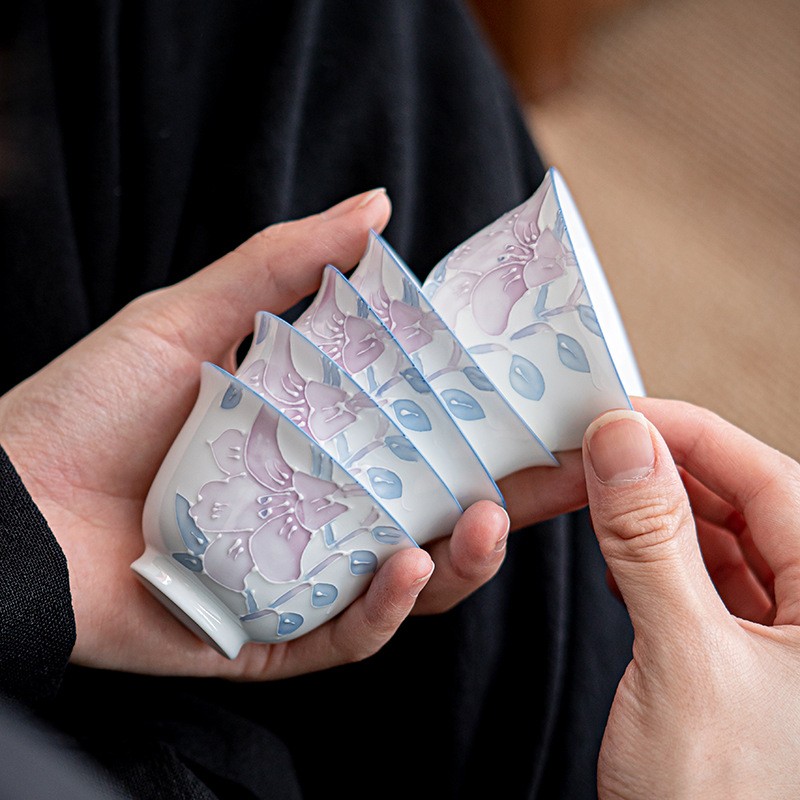 新品手绘百合品茗杯个人小杯子白瓷功夫茶杯闻香杯茶盏主人杯单杯