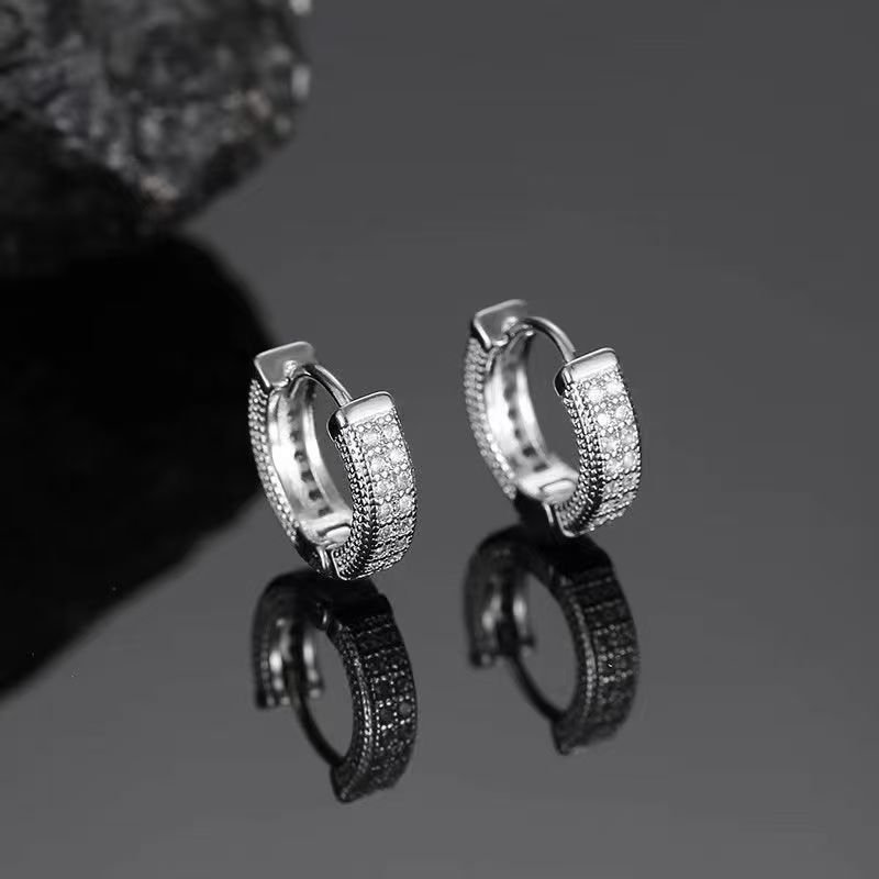 Pointed titanium steel lip stud product view