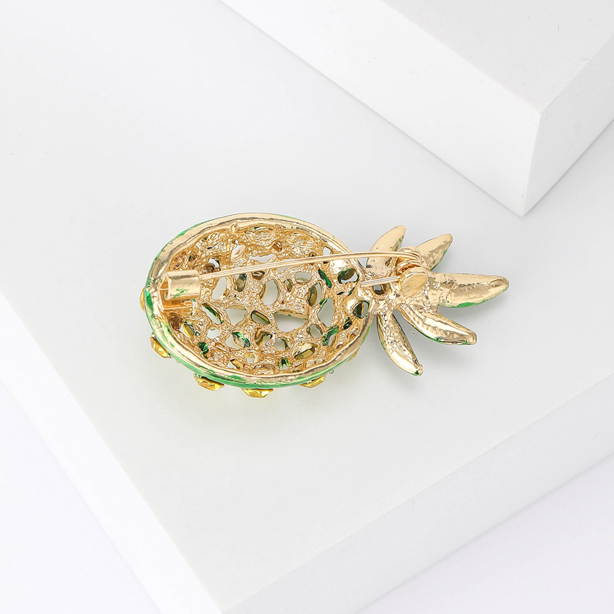 Lady Style Enamel Craft Lady Pin Pineapple Alloy Women's Unisex Brooches