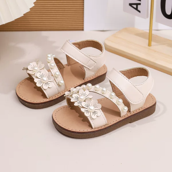 Girls Sandals 2025 Summer New Flower Lady Princess Style Soft Sole Fashionable Sweet Princess Shoes