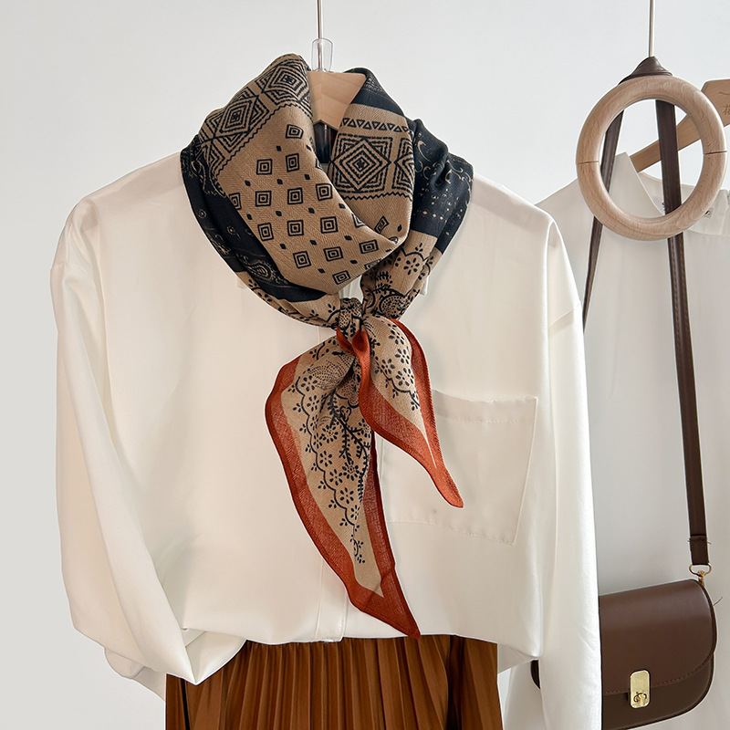 Bufanda paralela de una sola capa de sentido de alta gama de moda de nicho coreano, estilo étnico femenino, retro, temperamento de impresión creativa, bufanda de seda fina