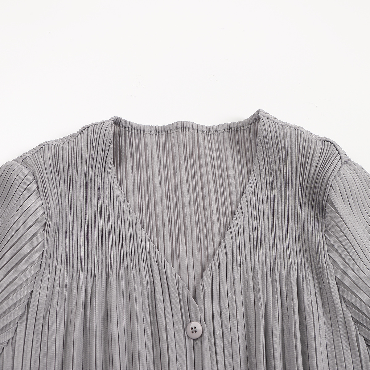 Áo len cardigan nữ V-neck tay dài xếp ly mỏng nhẹ xuân hè — màu đen chi tiết 20