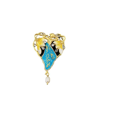 Yaxa sancaqları: Vintage Enamel Badge Accessories