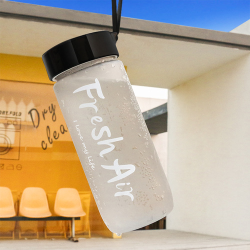 Plastic wholesale sports water bottle, high-quality and stylish, large capacity, suitable for men and women, popular influencer water bottles, student travel cups