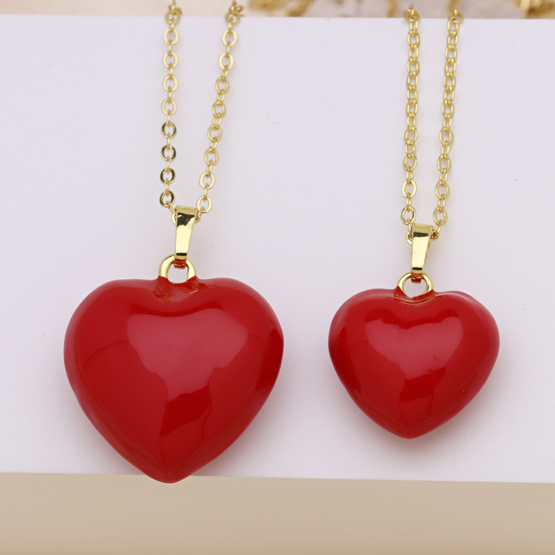 7g Weight Copper Pendant Material Pendant Necklace Classification Copper Chain Material cable chain Chain Type 1 Piece Quantity Casual, Holiday Occasion Copper Material Heart Shape Pattern Women's Gender Enamel Design Cute, Streetwear Style Copper Cable Chain Enamel Heart Shape Pendant Necklace 4