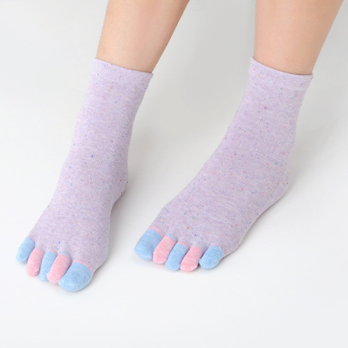 Factory direct sales women's colorful cotton split-toe socks for spring and autumn colorful toe five-toe socks sweat-absorbent short-tube mid-tube Korean style five-toe socks