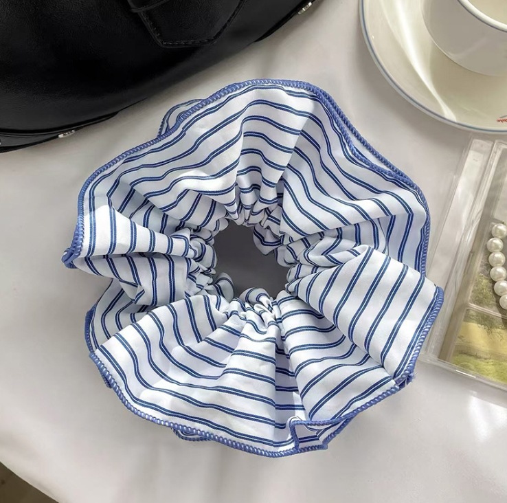 파란색과 흰색 줄무늬