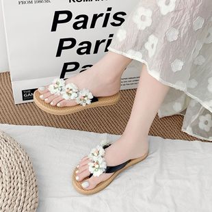 Waterproof and Practical Seaside Beach Sandals for Women to Wear in Summer, Mori Girl Style with Skirts, Versatile High-End Flip-Flops