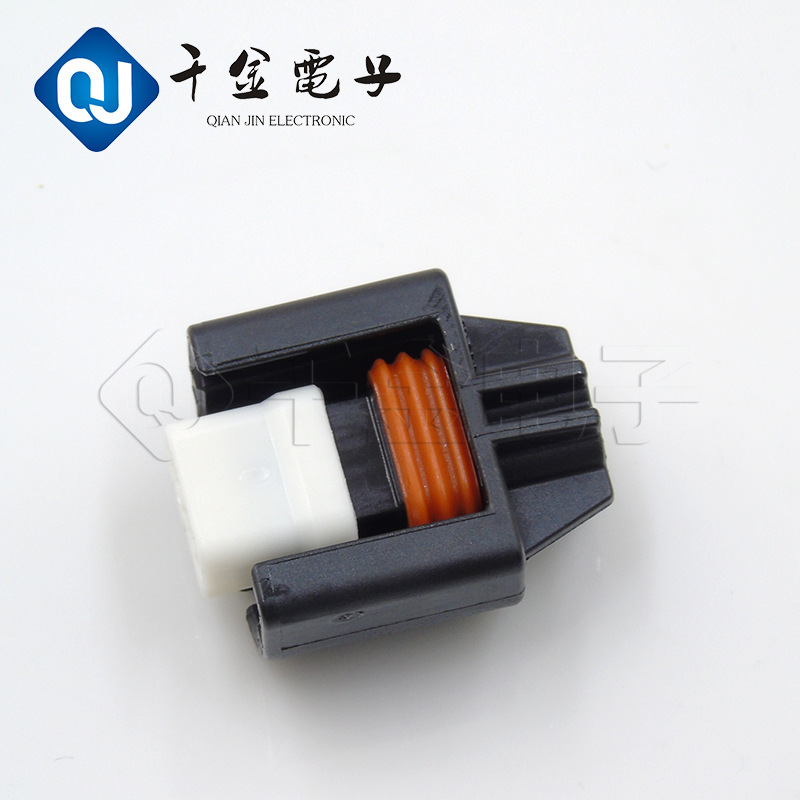 供应7283-8858-30塑壳接插件连接器现货