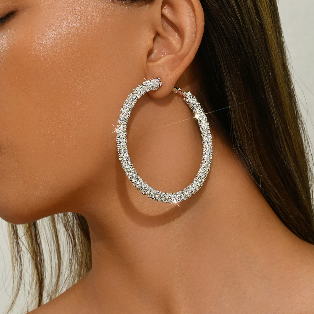 European and American Cross-Border New Luxury Exaggerated Hoop Earrings for Women, Simple and Fashionable Diamond-Encrusted Large Hoop Earrings