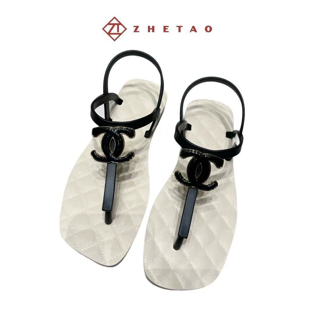 Сладкие сандалии с зажатыми пальцами ветра 2025 весной и летом