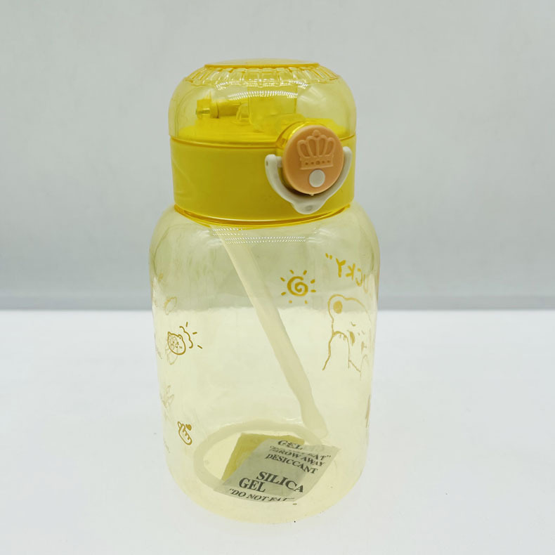 Fábrica al por mayor 2023 nueva celebridad en línea de dibujos animados taza de agua niños portátil lindo taza correa de paja logotipo impreso