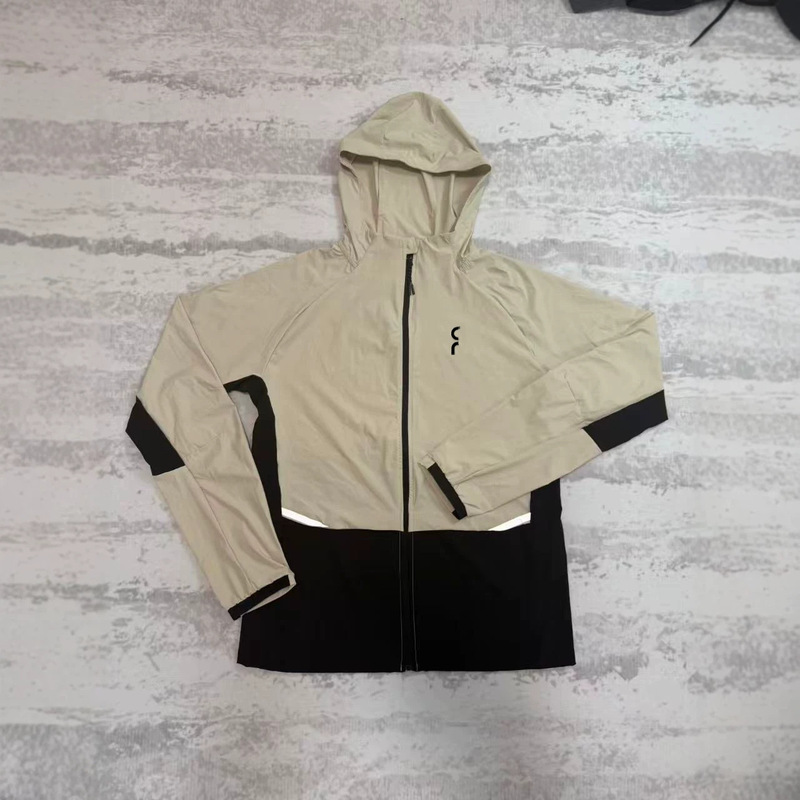 In stock: Lightweight windproof and sun-protective skin jacket for men, a new spring/summer running jacket, perfect for outdoor hiking and sports