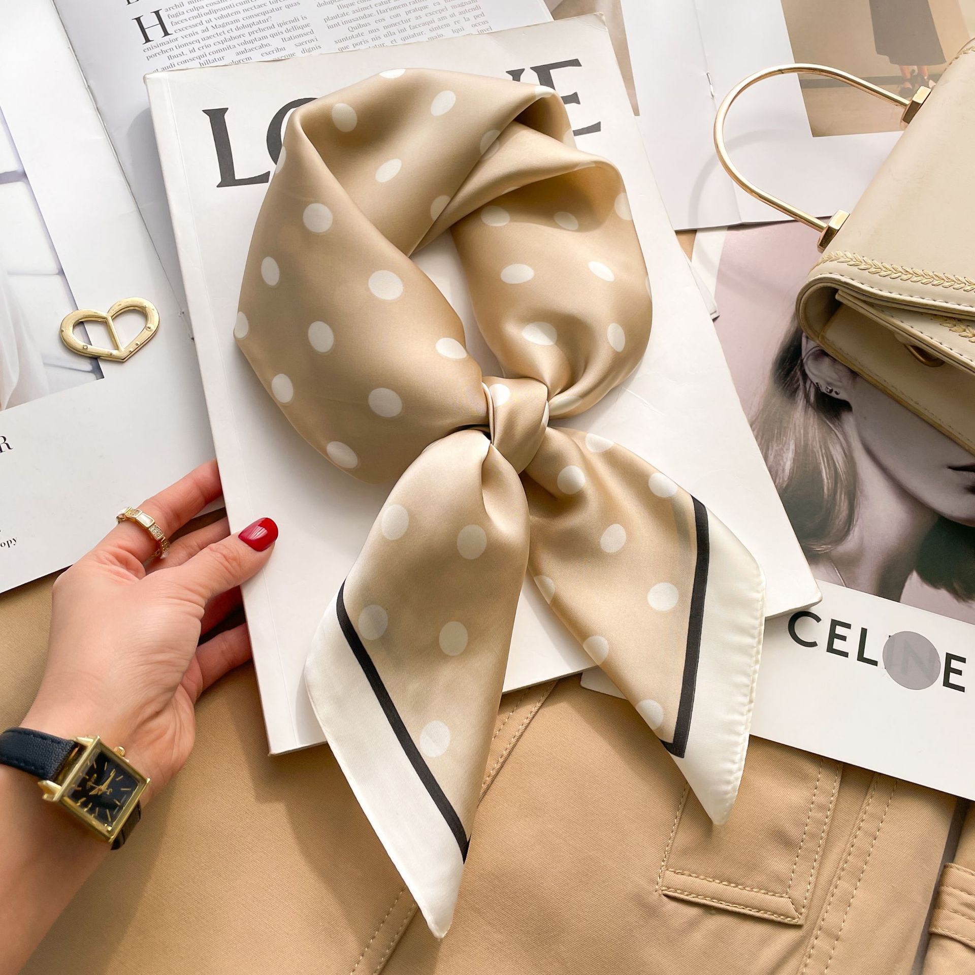 A0101 라이트 베이지 웨이브 포인트