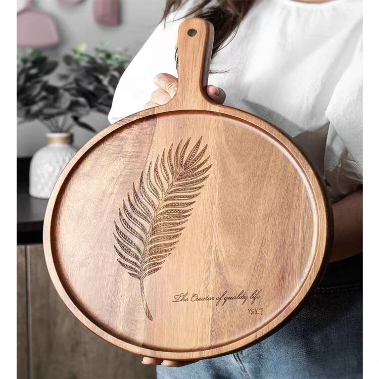 Mango redondo bandeja láser patrón de madera Placa de pizza de madera maciza creativo queso occidental queso pan filete placa
