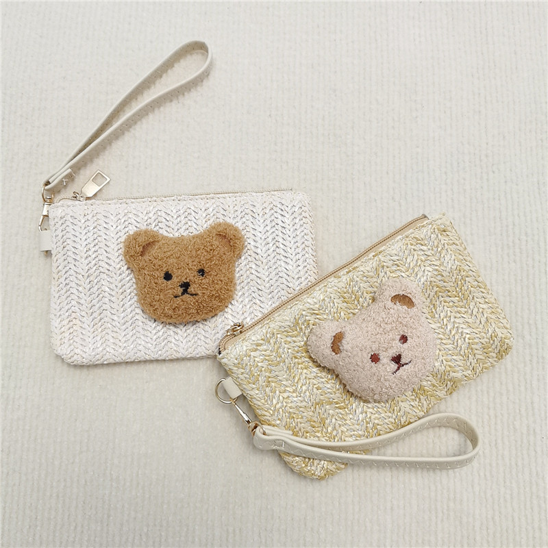 Straw wallet (25).jpg