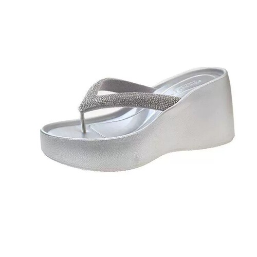 Thick sole and height-increasing herringbone slippers for women in summer, 2026 new style, super high-end silver rhinestones casual sandals