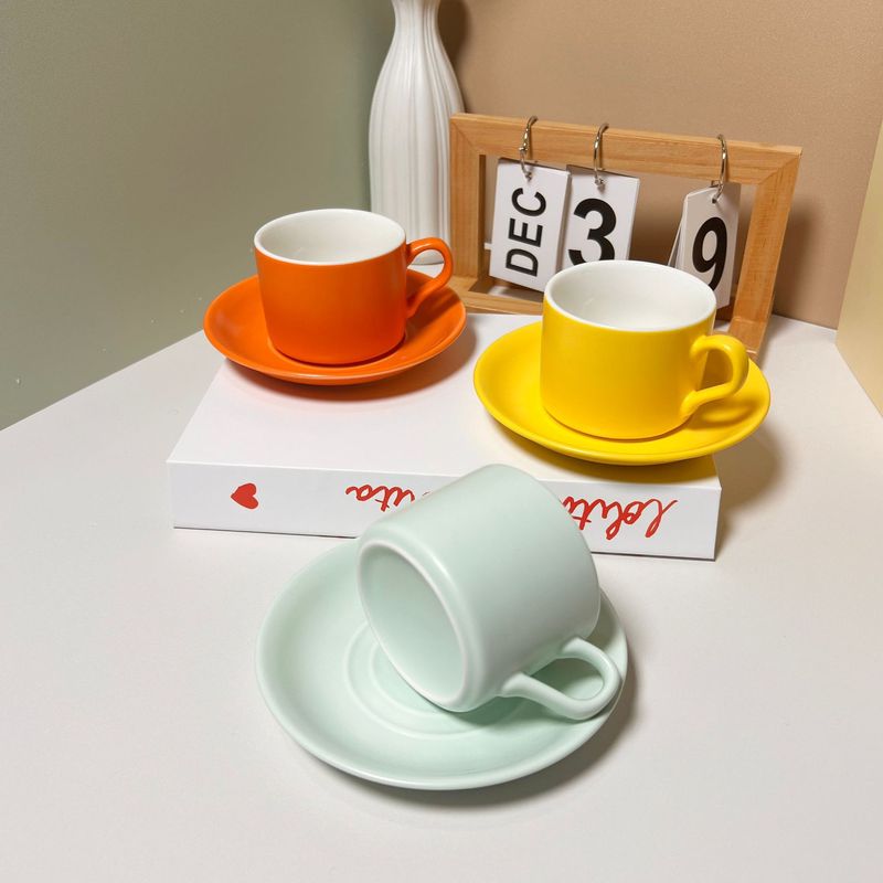 セラミックカップとソーサーセット、キャンディーカラーのクリエイティブコーヒーカップ、お土産スナックプレート、シンプルなティーカップ、工場直販|undefined