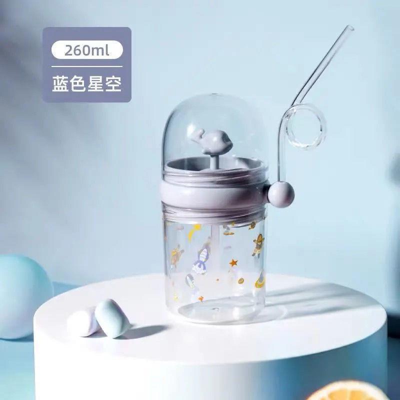 子供趣味ダイビングカップクジラ噴水カップ家庭用かわいい学生子供プラスチックカップ転倒防止携帯ストロー付き|undefined