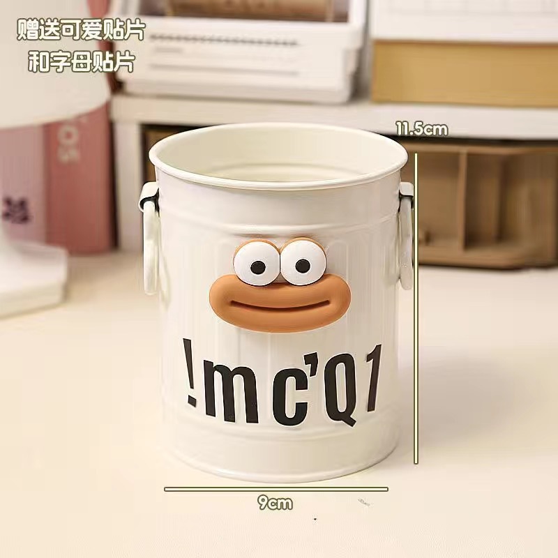흰색 펜홀더 + 입몬스터 스티커, 랜덤 문자 스티커