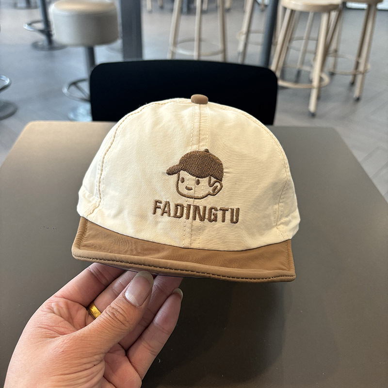 Sombrero para bebés primavera y otoño delgado lindo sombrero de bisel suave sombrero de pato para bebés varones de verano pequeño sombrero de béisbol delgado