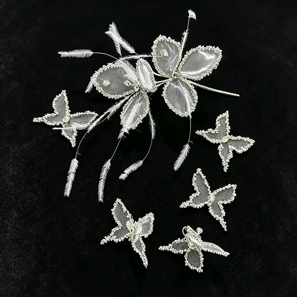 Korean-style dreamy and ethereal bridal white floral feather hair accessory, new exquisite forest-themed photo shoot and travel photography wedding accessory