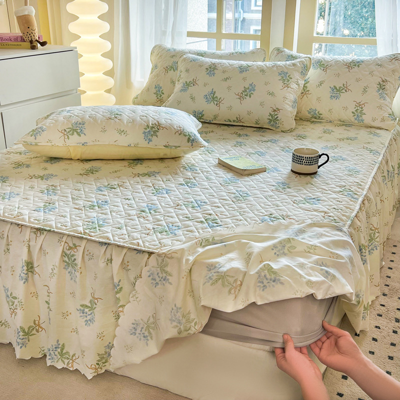 Mattress Cover 2025 New All Seasons Universal Cotton Bedspread Cotton Thickened Quilted Bed Skirt Three-piece Mattress Protective Cover