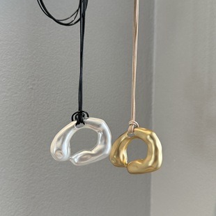 European and American Cross-border Jewelry Personality Irregular Heart-shaped Hollow Pendant Necklace Women's Simple Geometric Oval Wax Rope Necklace