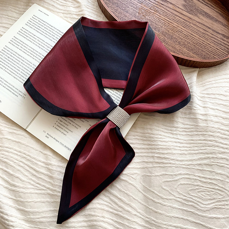 Pañuelo de seda, sentido de alta calidad, primavera y verano, nuevo temperamento, bufanda decorativa profesional, bufanda de oreja perforada perezosa con incrustaciones de diamantes finos