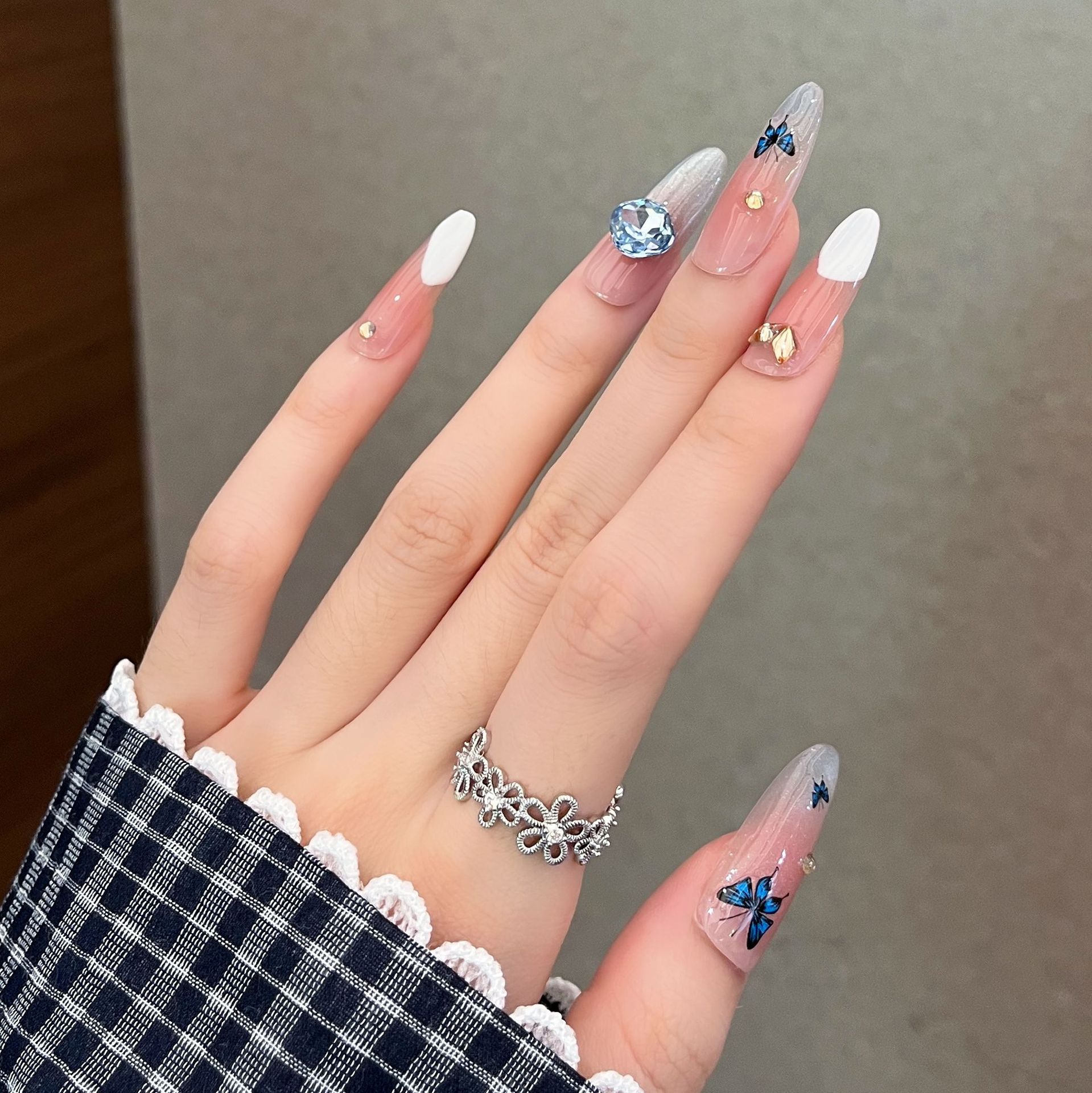 Butterfly azul puro hecho a mano manicure elíptico desgaste productos terminados al por mayor parche de uñas desmontable otoño invierno