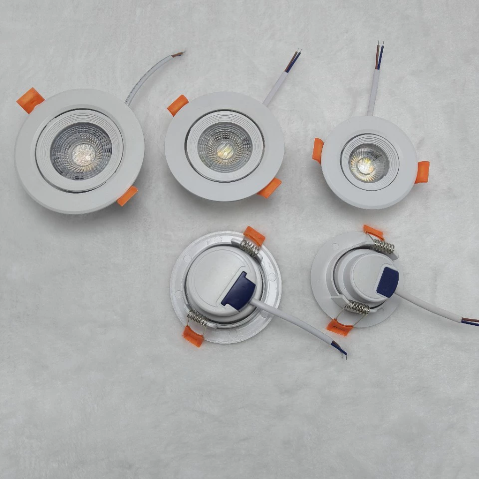 Антибликовая встроенная небольшая светильная светодиодная энергосберегающая светильная светильника с регулируемым углом домашнего бесхозного освещения для внешней торговли оптом