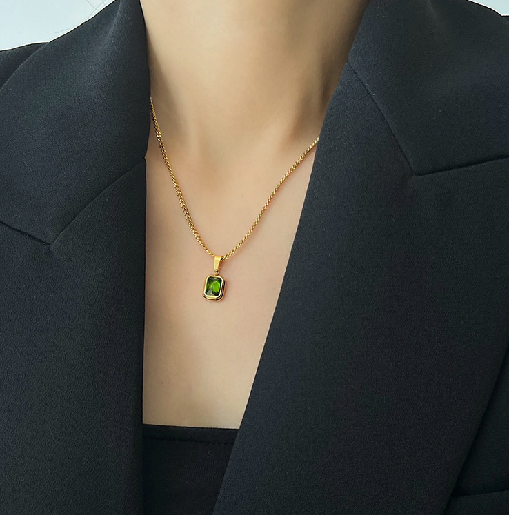 304 Stainless Steel Pendant Material Artificial Crystal Inlay Material Necklace Classification 304 Stainless Steel Chain Material PVD Coated Real Gold Plated 18K Gold Heart 304 Stainless Steel Titanium Steel Waterproof Non Tarnish 304 Stainless Steel Titanium Steel Necklace