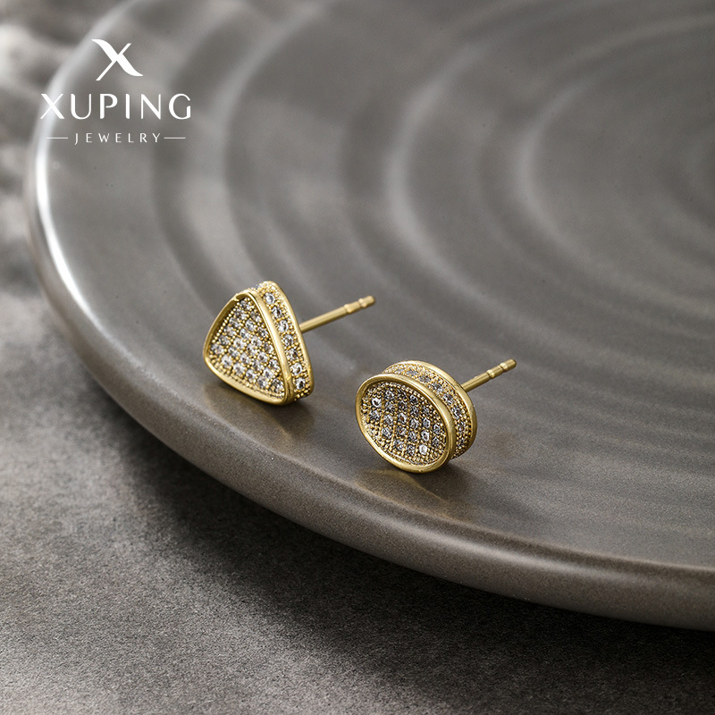 Pendientes geométricos de aleación Xuping, nuevos, electrochapados en color 14k, con un diseño único para mujeres, populares en los mercados europeos y americanos.