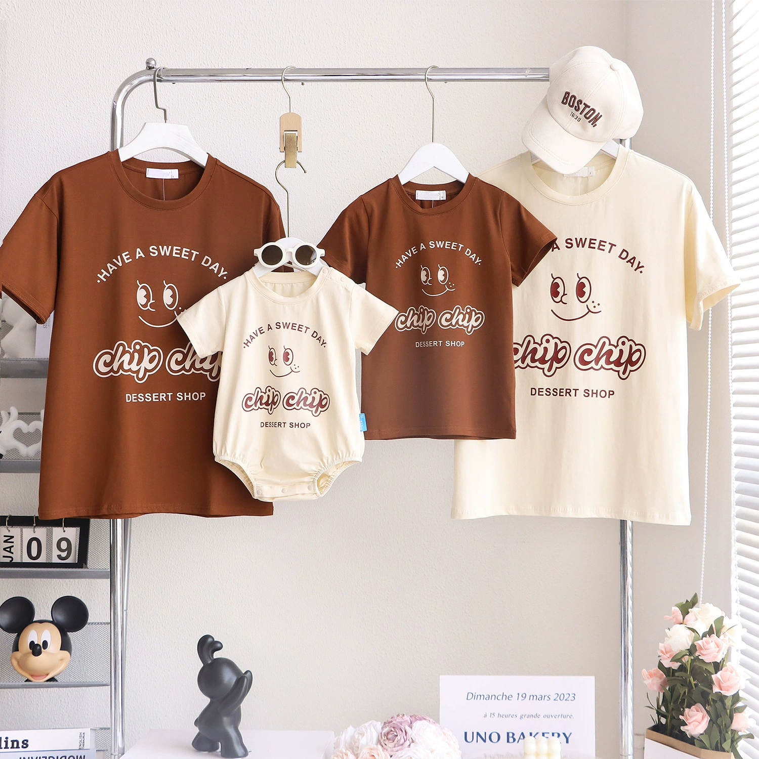 Douyin fanfare parent-child clothing 2025 new Korean version family three and four cartoon short-sleeved mother and child mother and daughter baby crawling clothes