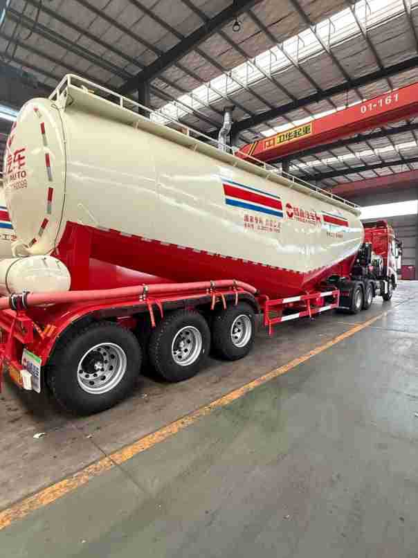 Cross-Border Supply of Cement Tank Trailers, Fly Ash Tank Trucks, Bulk Material Transport Semi-Trailers, Air Suspension Bulk Ash Tanks