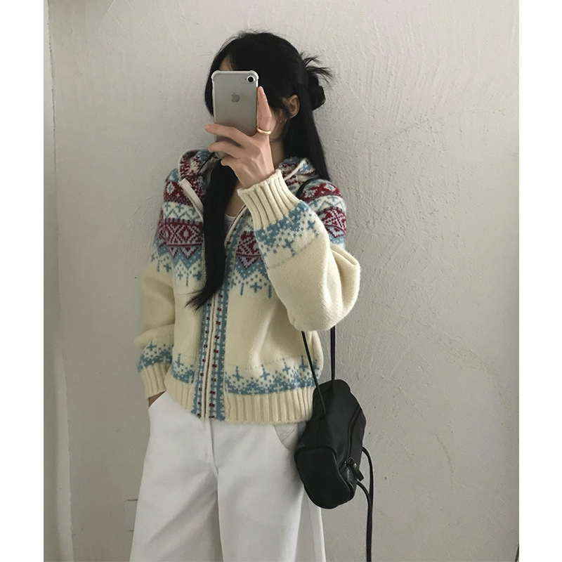 软糯费尔岛提花连帽毛衣外套女秋冬新款韩版宽松加厚拉链针织开衫