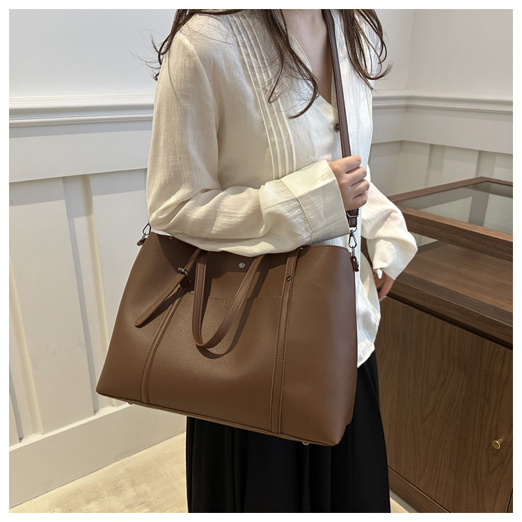 Retro texture commuting solid color simple 2024 autumn new large-capacity single-shoulder bag with a relaxed underarm tote bag undefined