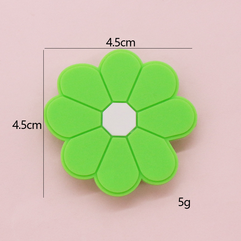 Spot dibujos animados crisantemo hebilla de zapato de pvc goma suave flor personalidad agujero de la decoración del zapato DIY a juego hebilla de zapato ventas directas de fábrica