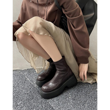 英伦街头风舒适厚底辣妹百搭瘦瘦靴2025新款轻熟拽酷圆头时装短靴