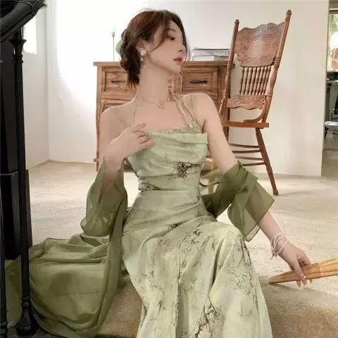 新中式国风复古吊带连衣裙女夏季开衫收腰显廋碎花气质长裙两件套