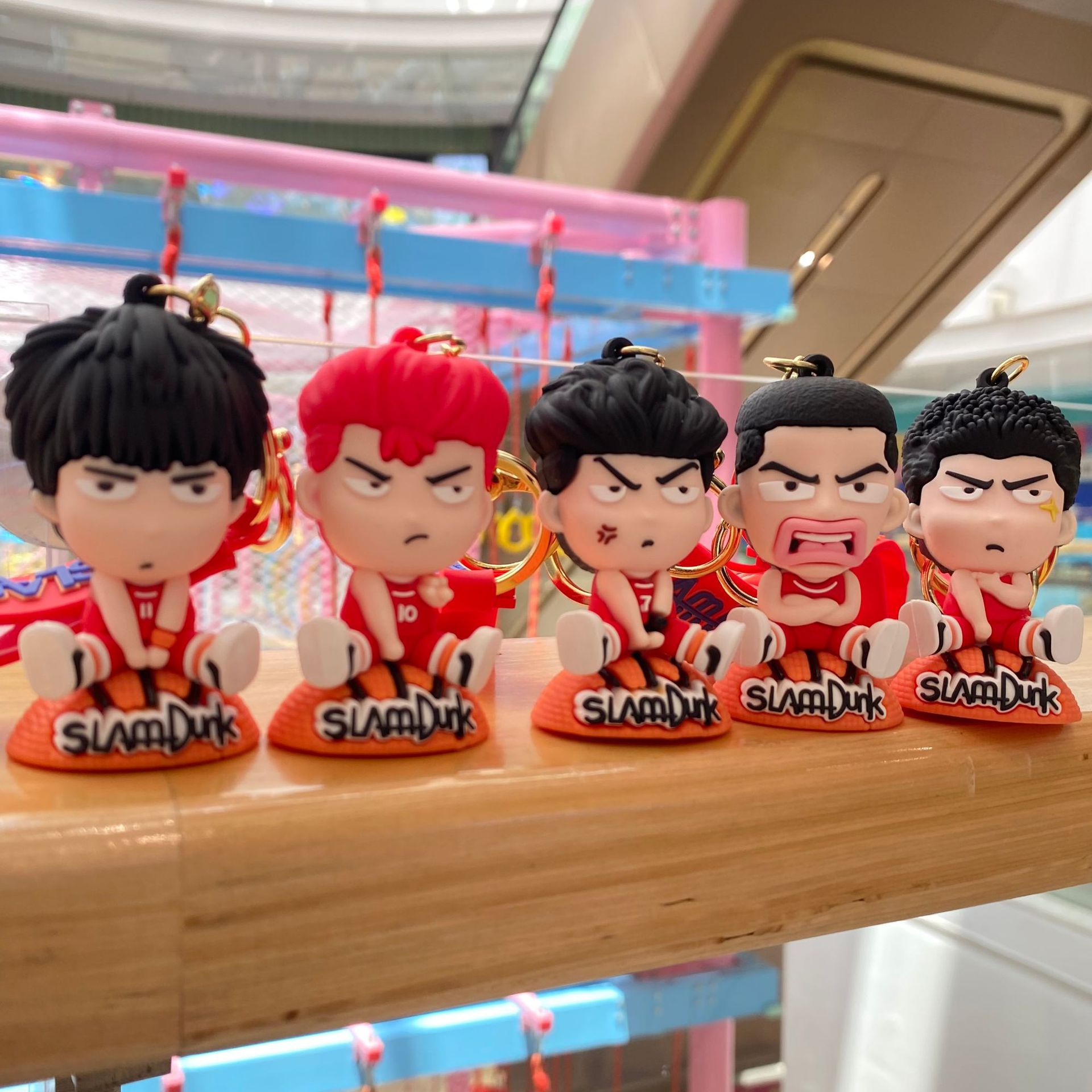 Classic Slam Dunk llavero muñeca de baloncesto Cherry Blossom Road Liuchuan Arce coche colgante bebé captura la máquina pequeño regalo