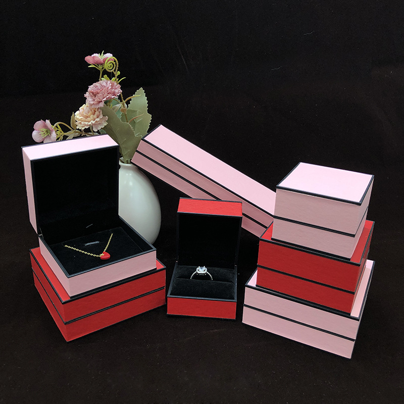 创意新款粉色镶边首饰包装盒时尚戒指盒吊坠盒手镯手链收纳包装盒